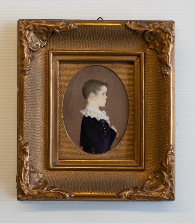 Miniatur Portrait Biedermeier Porträt Knabe mit Buch Gouache auf Bein 19. Jh.