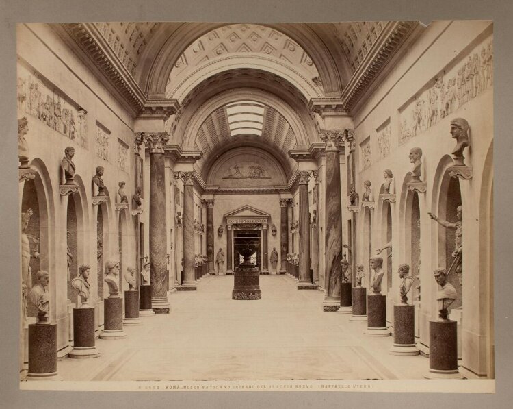 unbekannt - Braccio Nuovo Vatikanisches Museum - o.J. - Fotografie