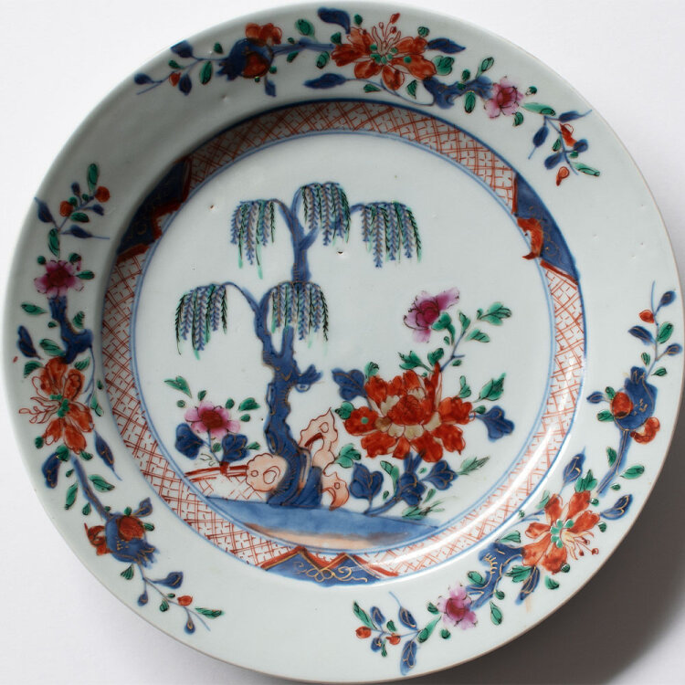 Imari Porzellan - Teller mit floralem Dekor - o.J. - bemalte Keramik