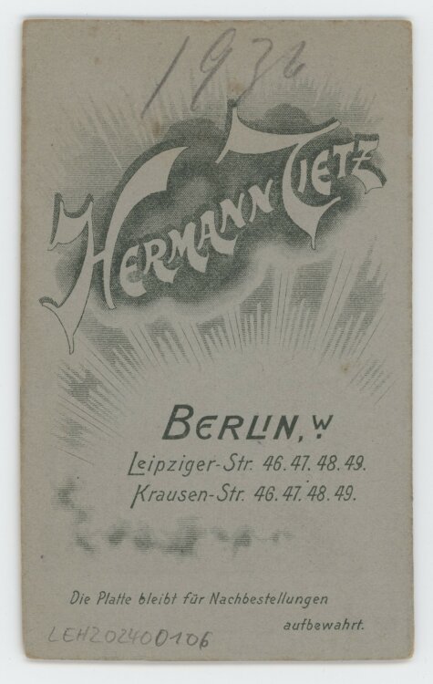 Hermann Tietz - Porträt einer Dame mit Hut - um 1900 - Albuminabzug