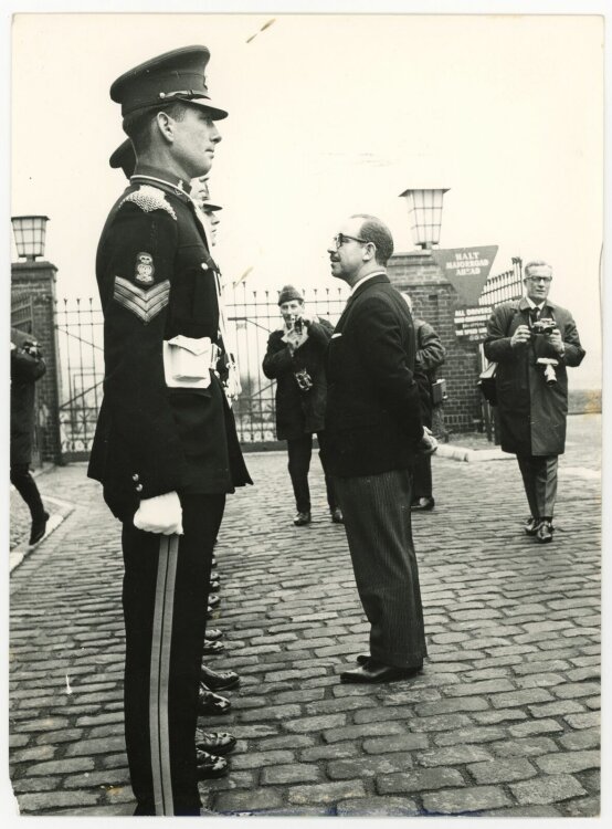 Pressebild-Agentur Schirner - Porträt Sir Alderman Frank Price - 1965 - s/w Fotografie