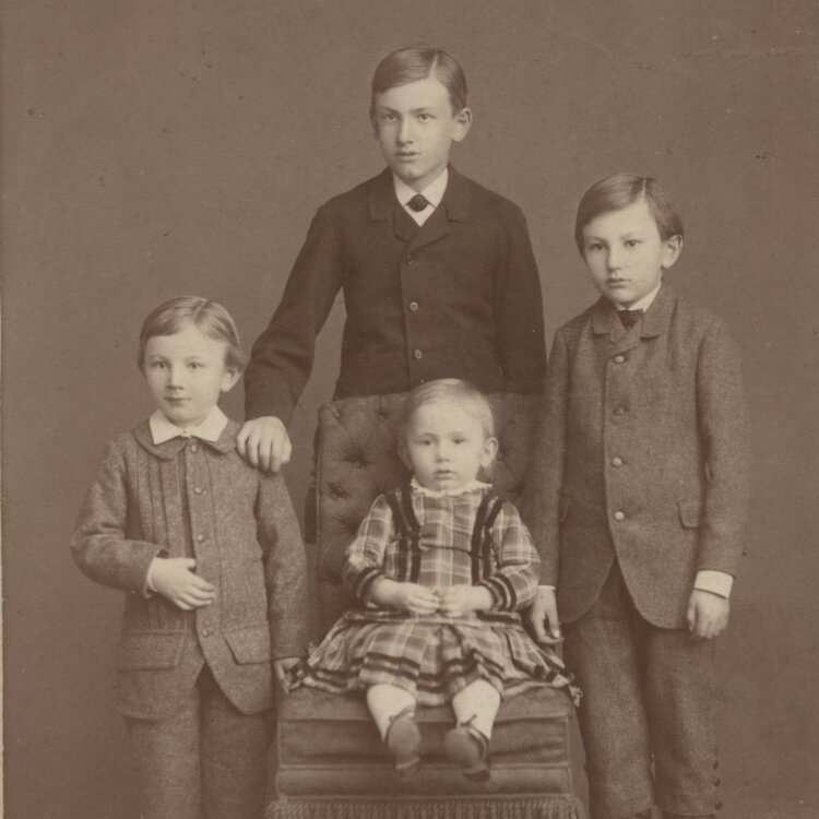 F. Schöning - Kinderporträt - o.J. - Fotografie