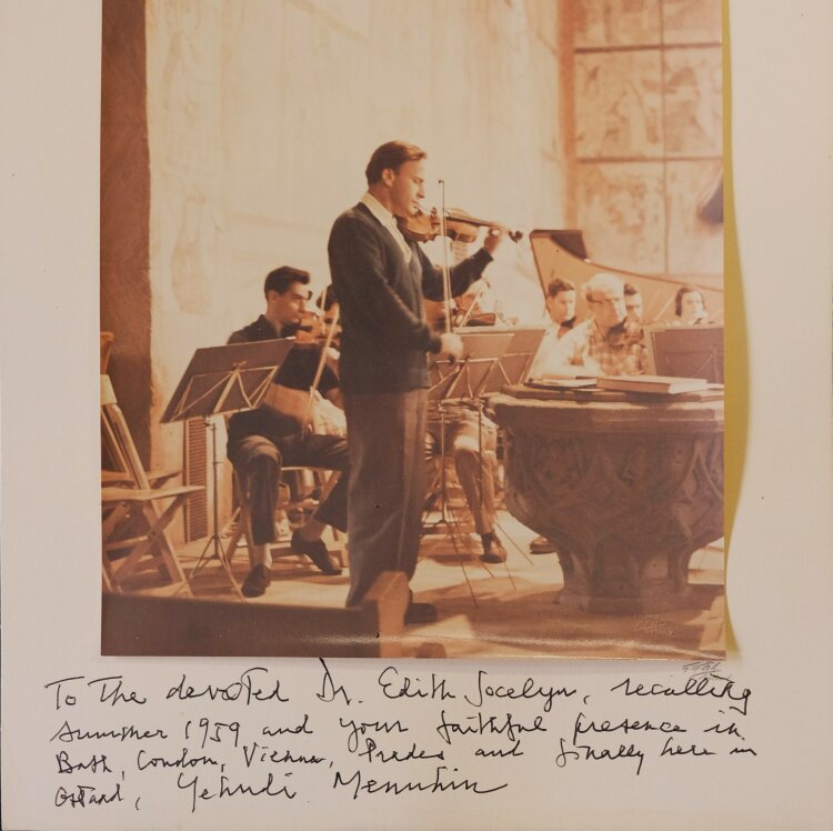 Yehudi Menuhin - Autograph - 1959