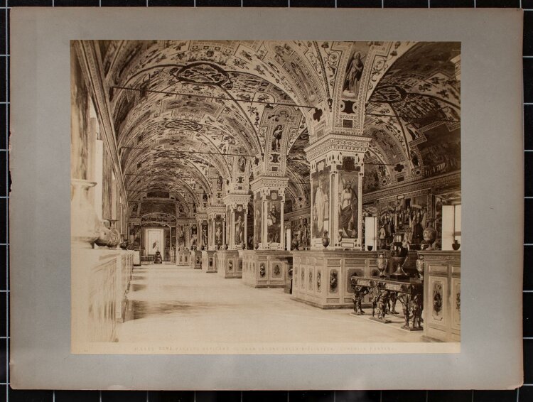 Unbekannter Künstler - Große Bibliothekshalle, Vatikan - Fotografie - o. J.