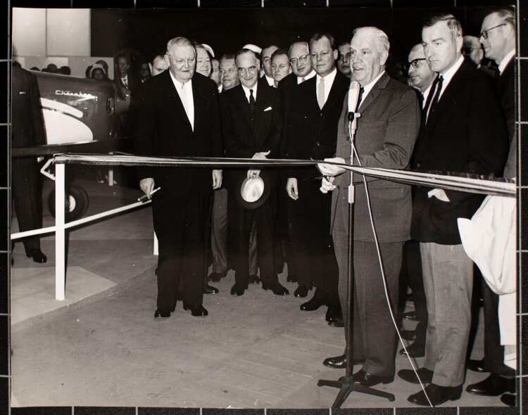 Pressebild Schubert Berlin - Eröffnung 12. Deutsche Industrie-Ausstellung - 1961 - Fotografie